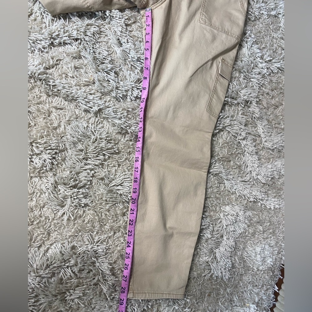 Hollister NWOT Women’s High Rise Super Skinny Cargo Pant Size 13R / 31R - Picture 8 of 10